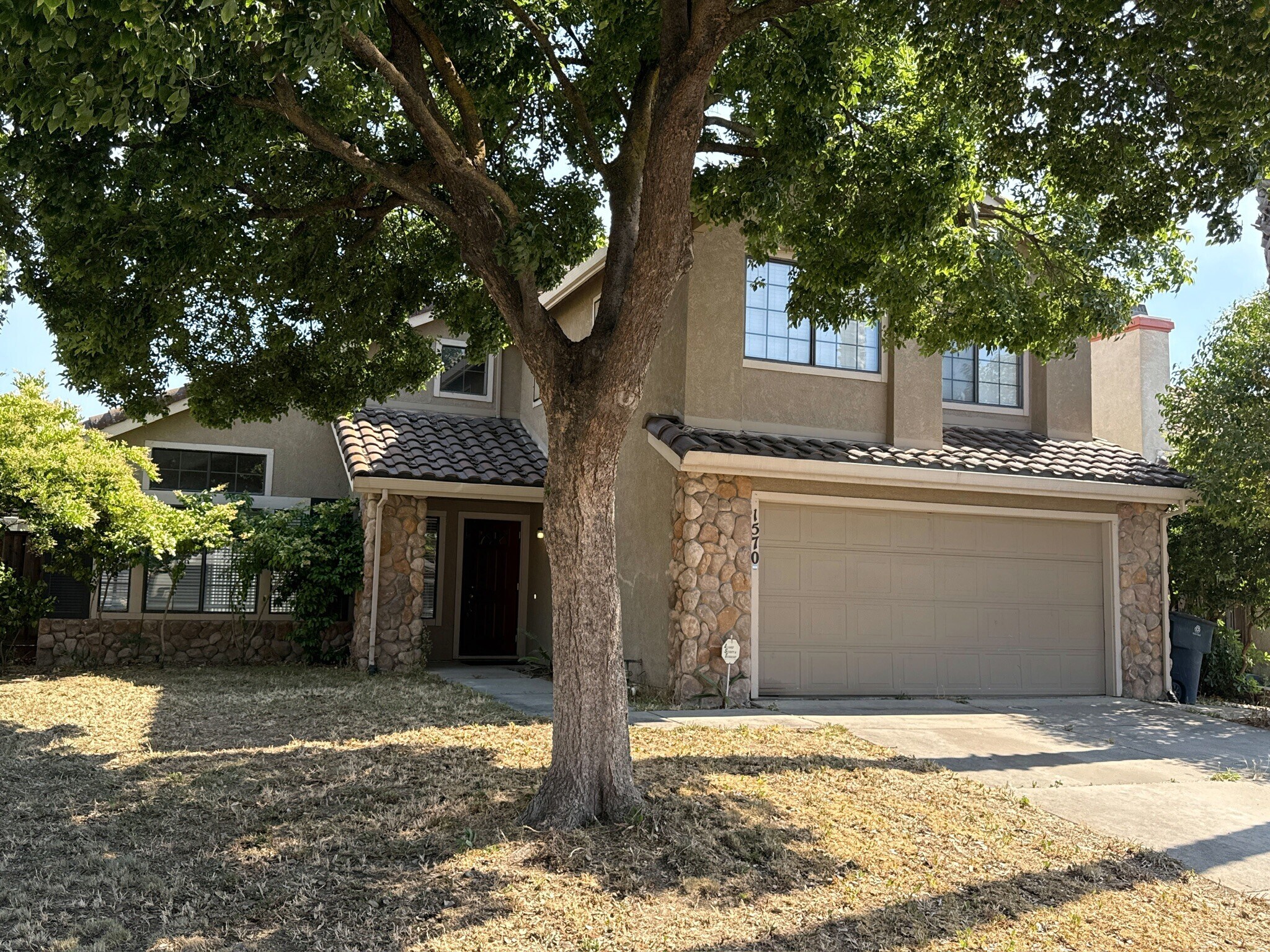 Building Photo - 1570 Deer Run Ln