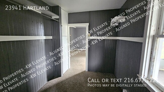 Building Photo - 23941 Hartland-