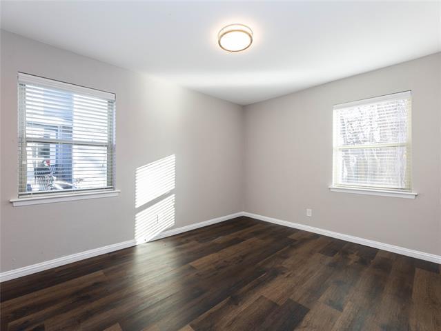 Building Photo - 1022 Daniels Dr