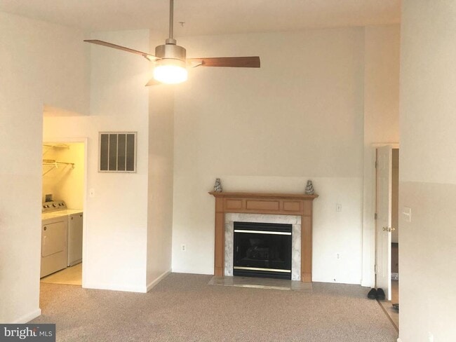 Building Photo - 7505 Calderon Ct