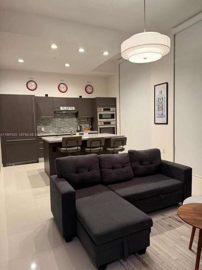 Building Photo - 7875 NW 107th Ave