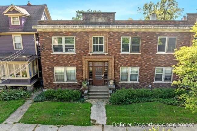 Building Photo - 301 W Dutton St