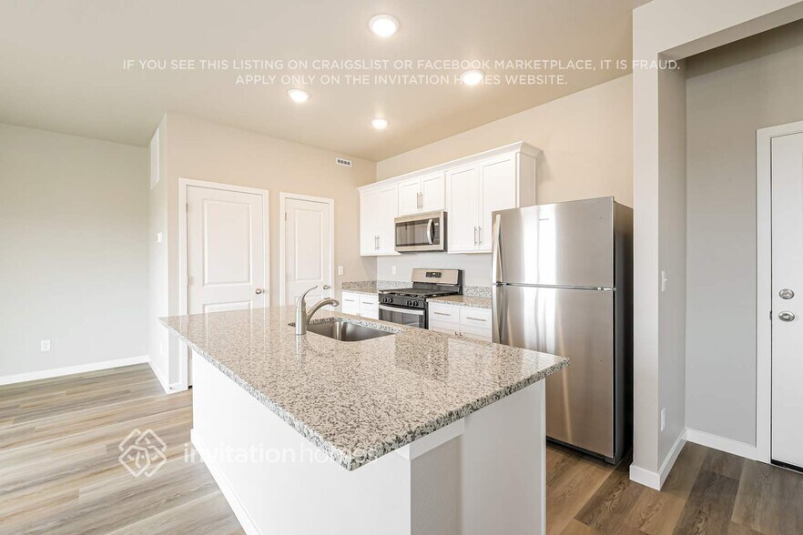 Building Photo - 7449 Slate Pl