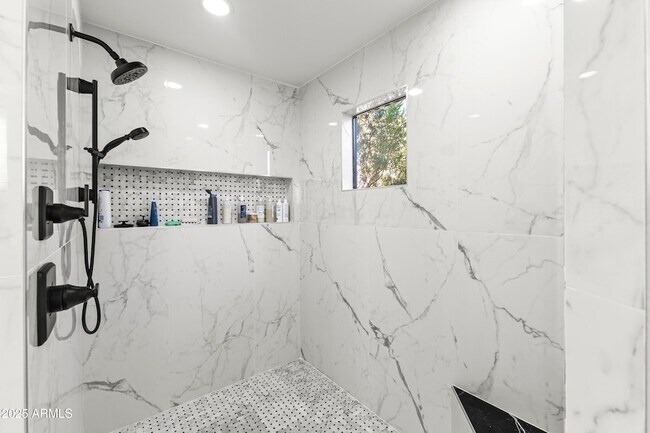 Building Photo - 40199 N 105th Pl