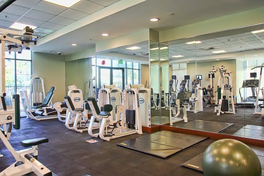 Building Photo - 5350 Playa Vista Dr