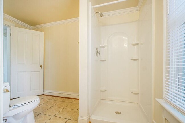 Building Photo - 307 Hawke St