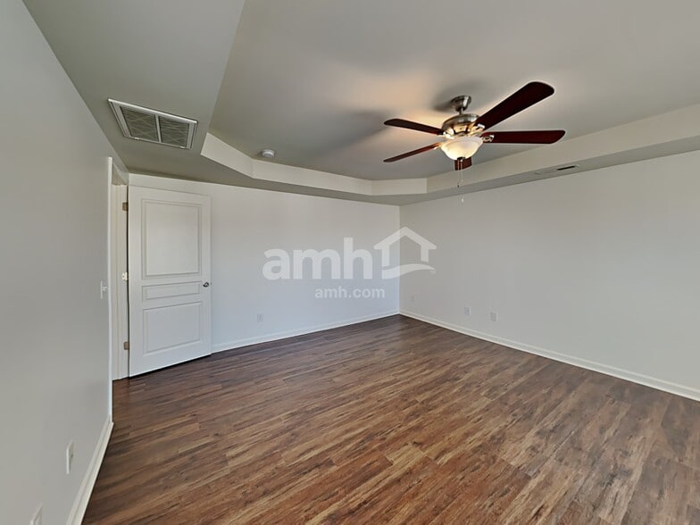 Building Photo - 1505 Ridge Haven Rd