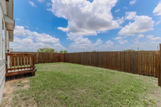 Building Photo - 10502 Torroja Wy