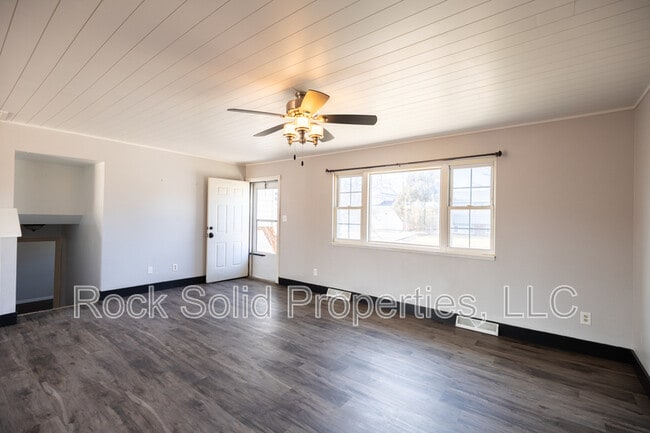 Building Photo - 4709 Windmill Rd