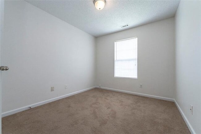 Building Photo - 6045 Capitol Knoll