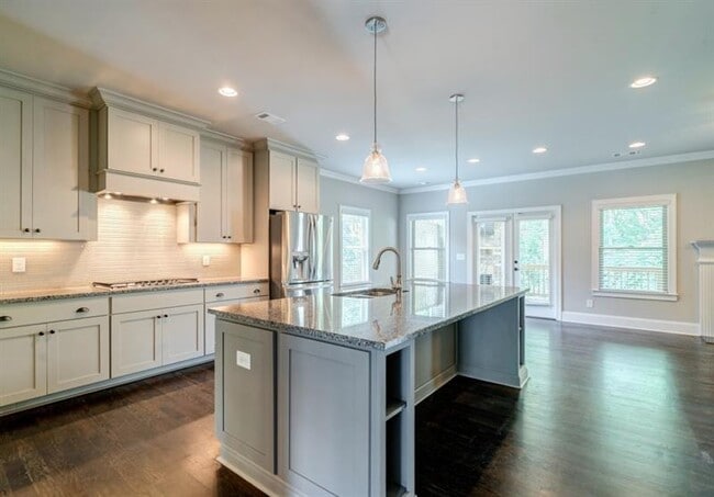 Building Photo - 1317 Winfair Ln NE