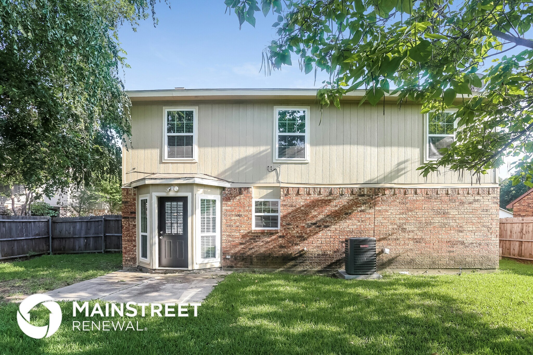 Building Photo - 702 Southridge Ct