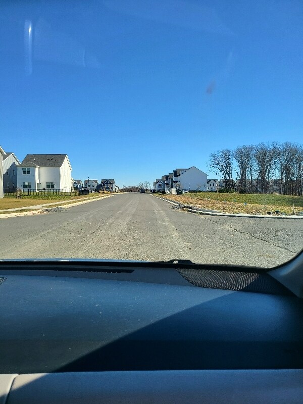 Building Photo - 180 Munsee Cir