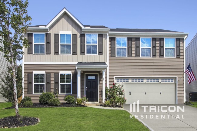 Primary Photo - 120 Castlebrook Dr