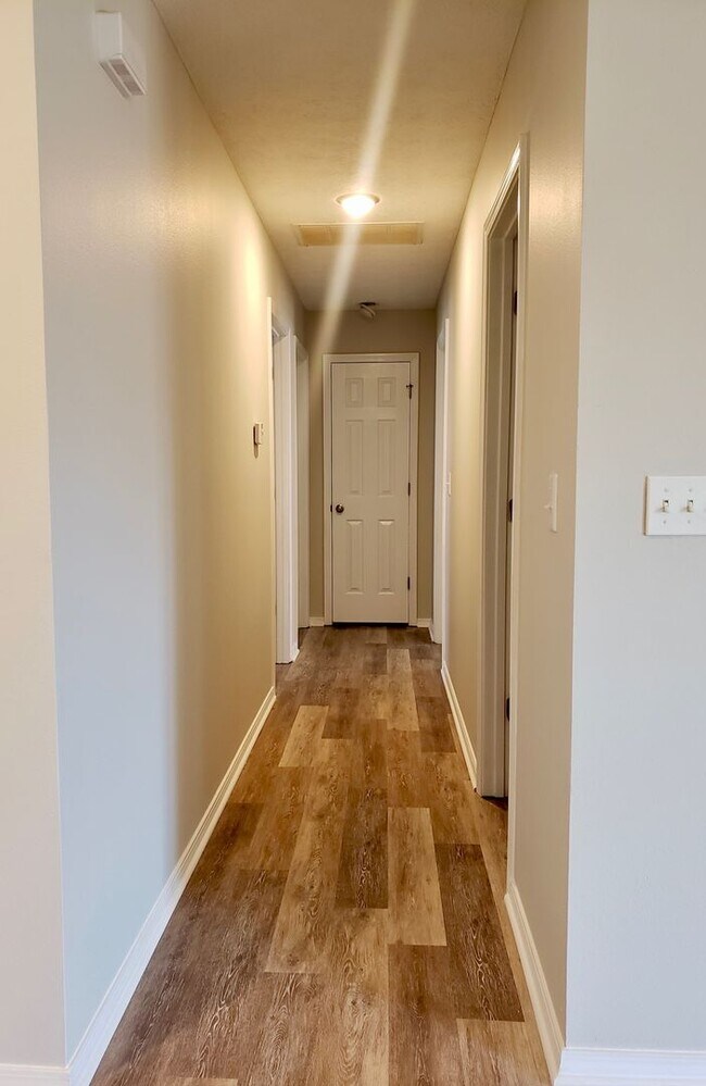 Building Photo - Great South East Location...East Battlefield & 65 Area