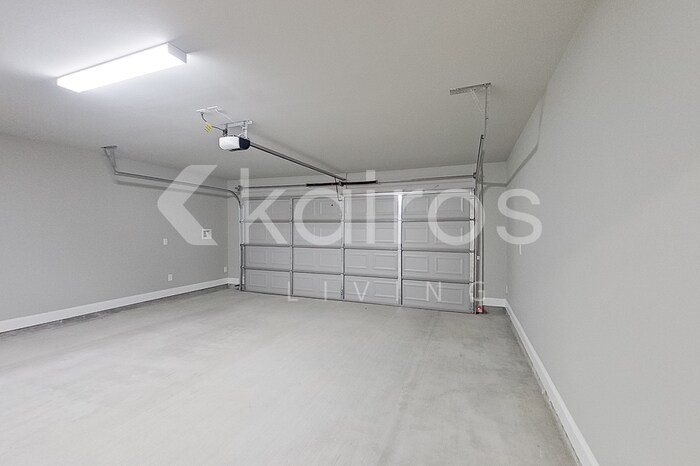 Building Photo - 22851 Monterey Ave