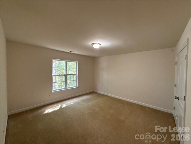 Building Photo - 11907 Red Rust Ln