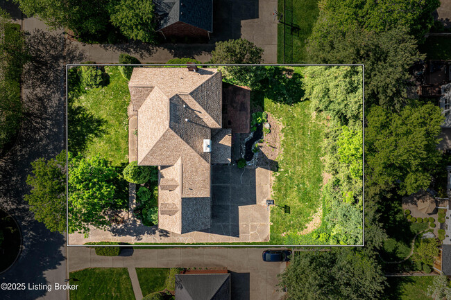 Building Photo - 303 Coralberry Rd