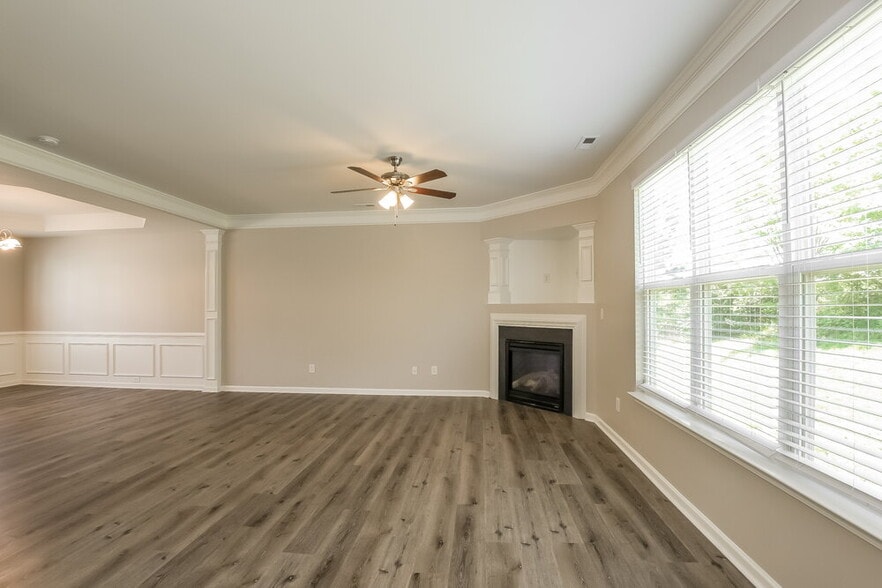 Building Photo - 3589 Catawba Creek Dr