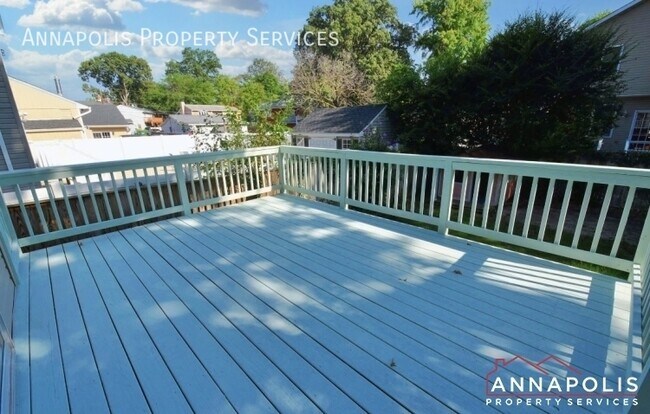 Building Photo - 1605 Rockhold Rd