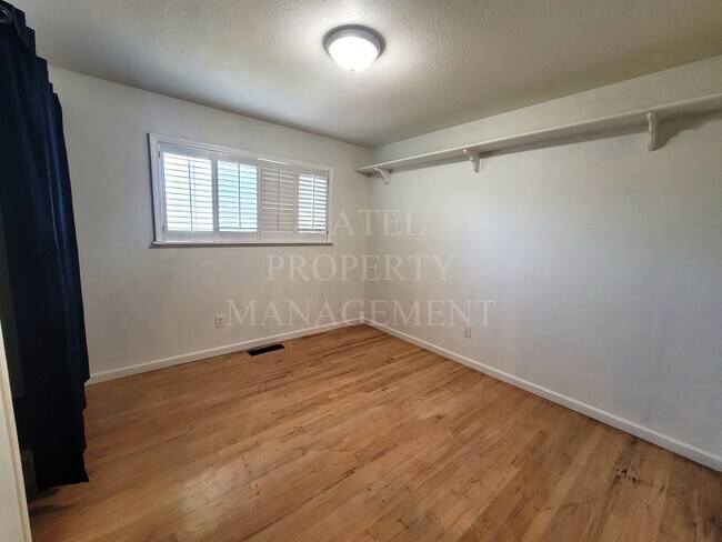 Building Photo - Zero Deposit