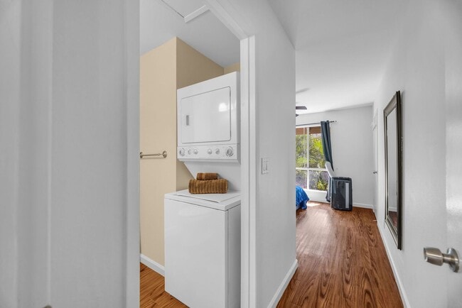 Building Photo - Fully Furnished 2BR/2BA Condo in Quiet North Kihei – Top Floor, Private Laundry, 2 Parking Stalls