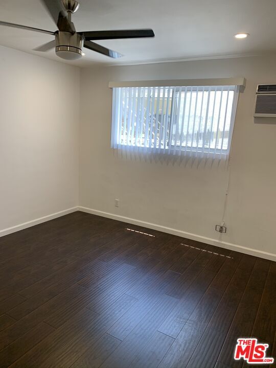 Building Photo - 7924 Clinton St