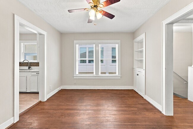 Building Photo - 1518 Ridgewood St