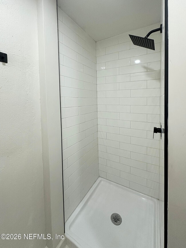 Building Photo - 1239 Glen Laura Rd