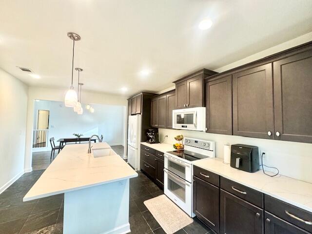 Building Photo - 155 Gleneagles Dr