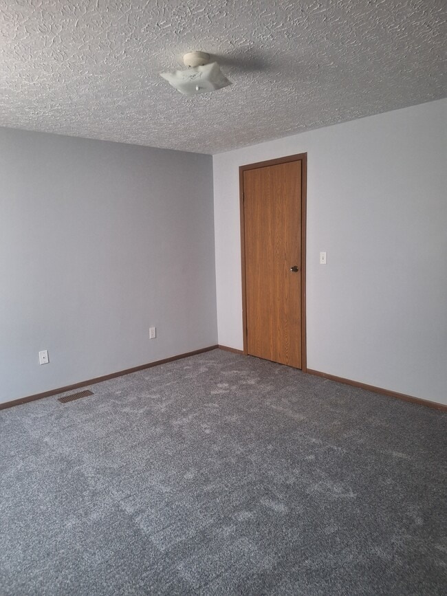 Building Photo - 980 Hidden Acres Ct