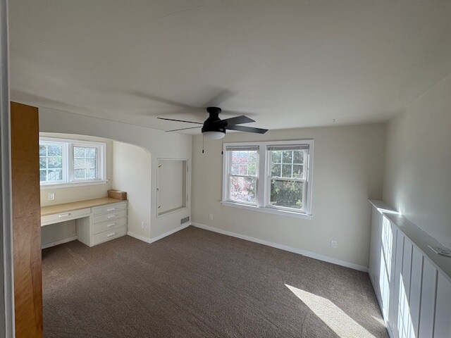 Building Photo - 2339 W Stewart Ave