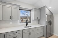 Building Photo - 42 Lamport Ave