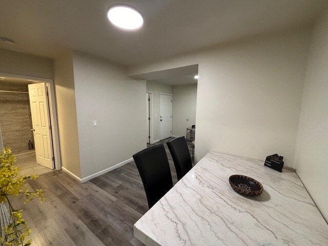 Building Photo - 938 N Van Ness Ave