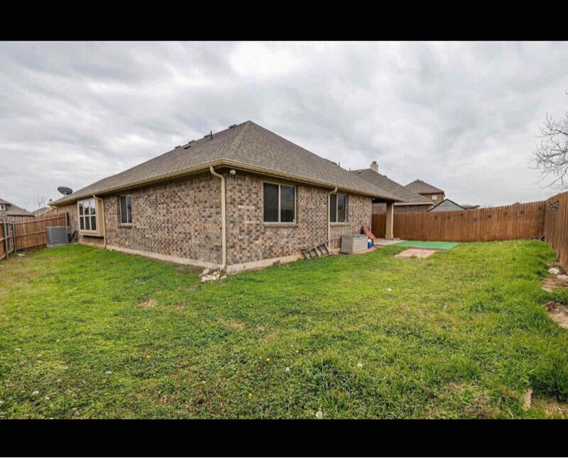 Building Photo - 4228 Sweet Clover Ln
