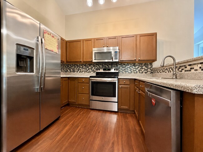 Building Photo - 3BR / 2BA Condo in Southwest Raleigh