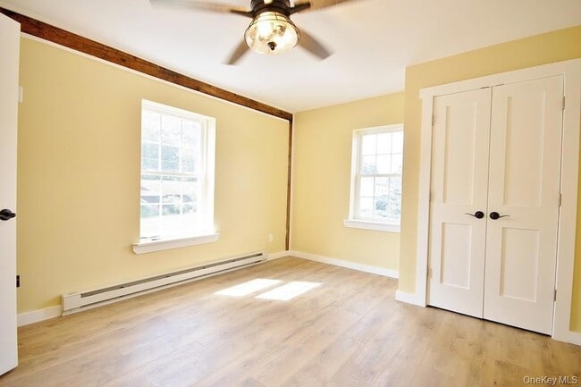 Building Photo - 162 Rockland Rd