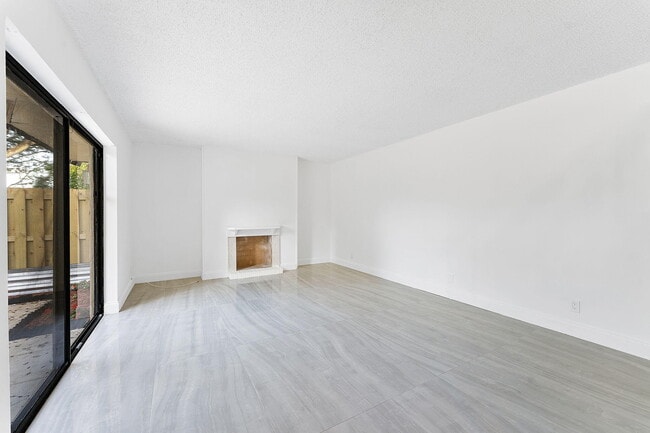 Building Photo - 1624 Forest Lakes Cir