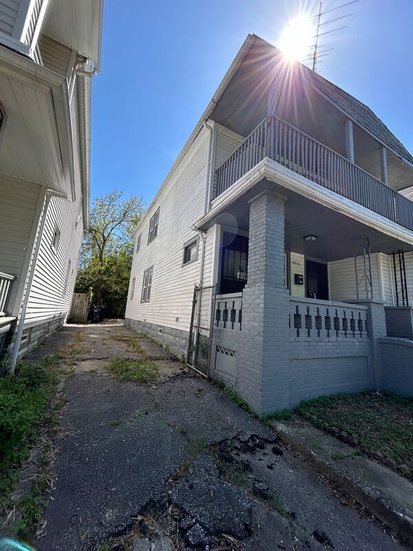 Building Photo - 8016 Medina Ave