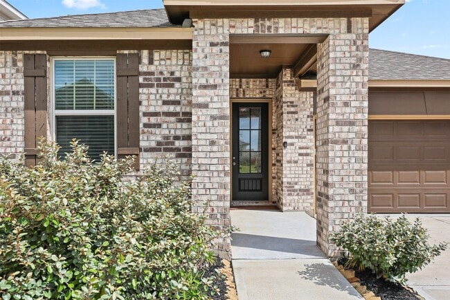 Building Photo - 14314 Lunan Dr