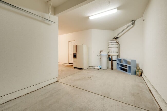 Building Photo - 9538 Fox Wind Ct