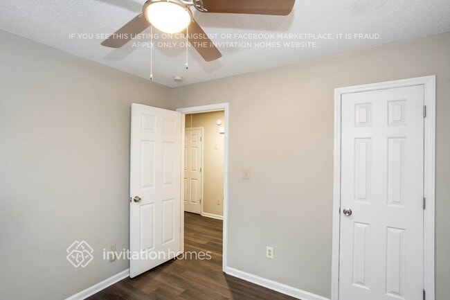 Building Photo - 4301 Emerald Ln