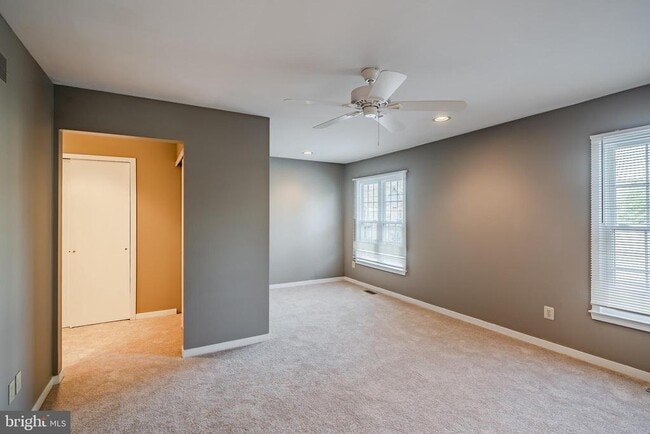 Building Photo - 801 Winchester Ct