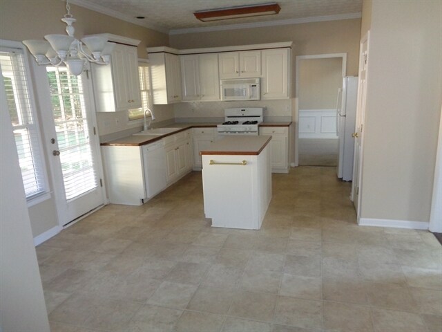 Building Photo - 5435 Silk Oak Way