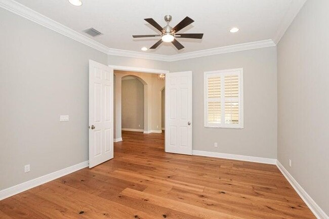 Building Photo - 9051 SW Pepoli Way