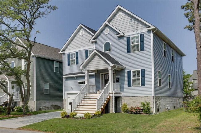Building Photo - 9567 13th Bay St