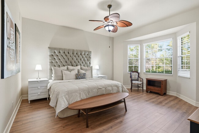 Building Photo - 4964 Westchester Ct