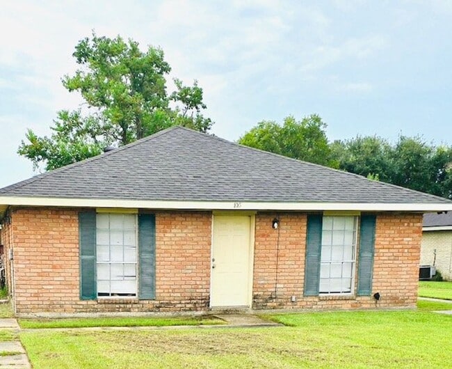 Primary Photo - 3 Bed 2 Bath Home for Rent