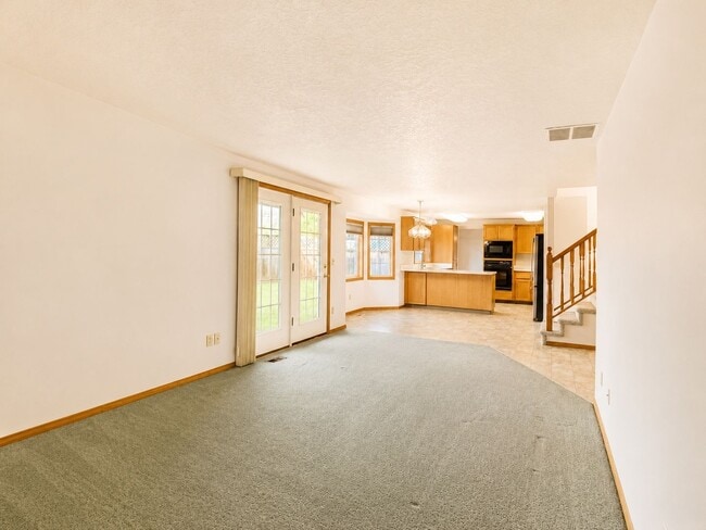 Building Photo - 226 Sparks Dr