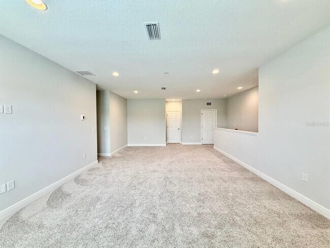 Building Photo - 35609 Stableton Ln